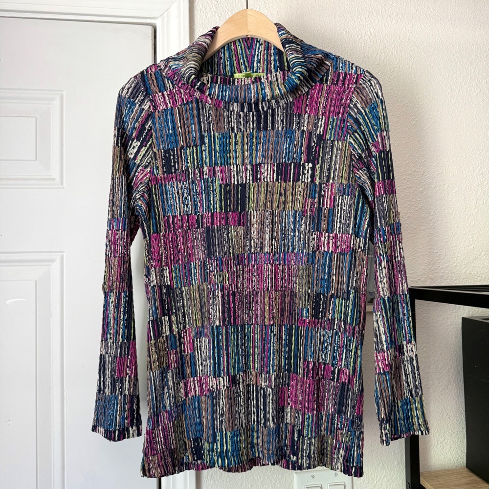 TRISHA TYLER multicolor plisse pleated lagenlook turtleneck long sleeve top